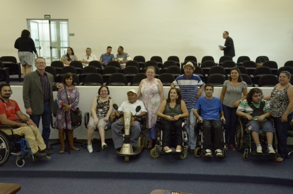 Cadeirantes estiveram na Câmara durante votação de projeto