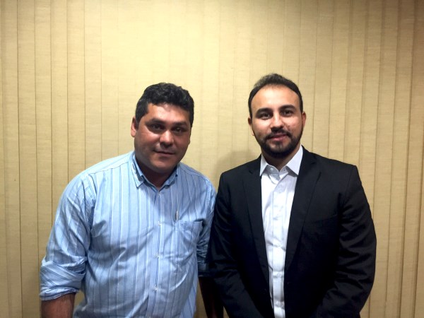 Bebeto encontrou o deputado Alexandre Pereira na quarta