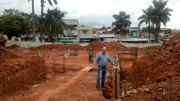 Juca vistoriou obras na tarde desta quarta-feira (27)