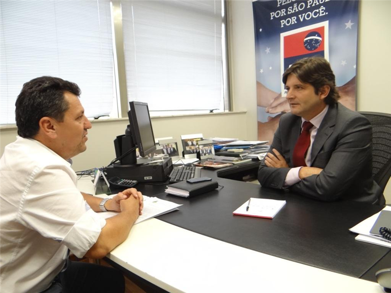 Kadu conversa com deputado André do Prado e pede apoio para novo viaduto sobre a SP-304
