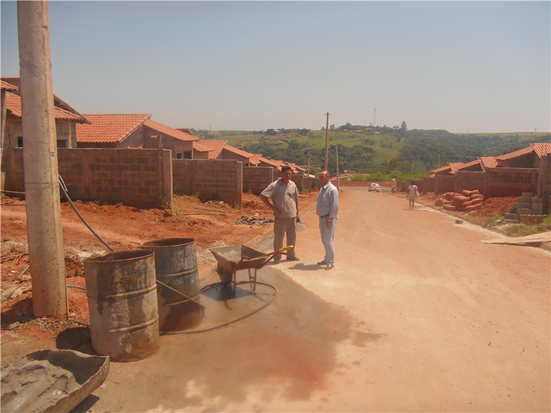 Fontes visita obras no Santa Fé.