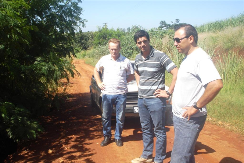 Joi visitou estrada da Areia Branca ao lado do secretário de Meio Ambiente, Rafael Piovezan