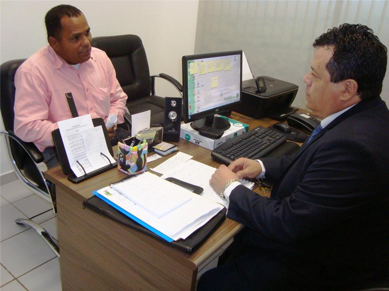 Dr. José recebeu, em seu gabinete, a visita de José Aílton dos Santos, do Santa Alice
