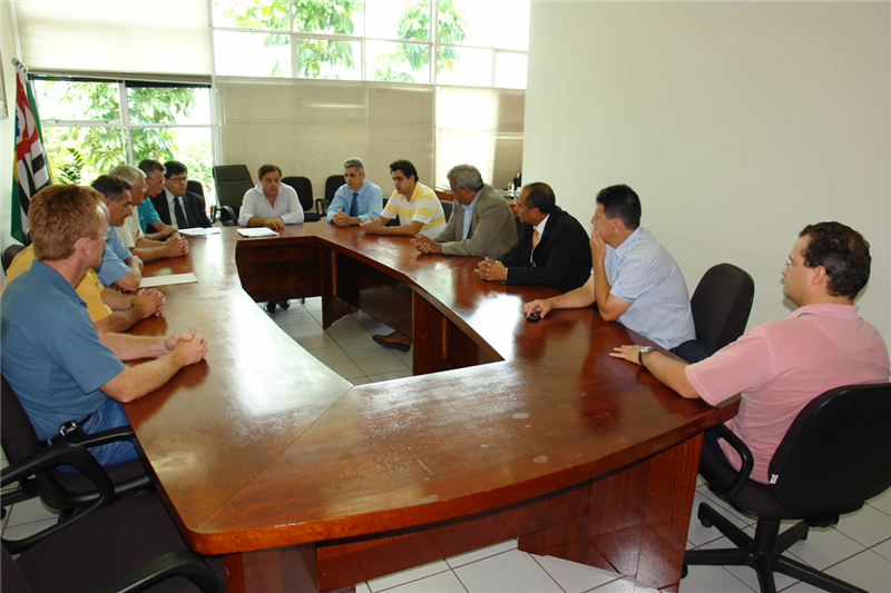 Primeira visita do prefeito à Câmara repercutiu positivamente