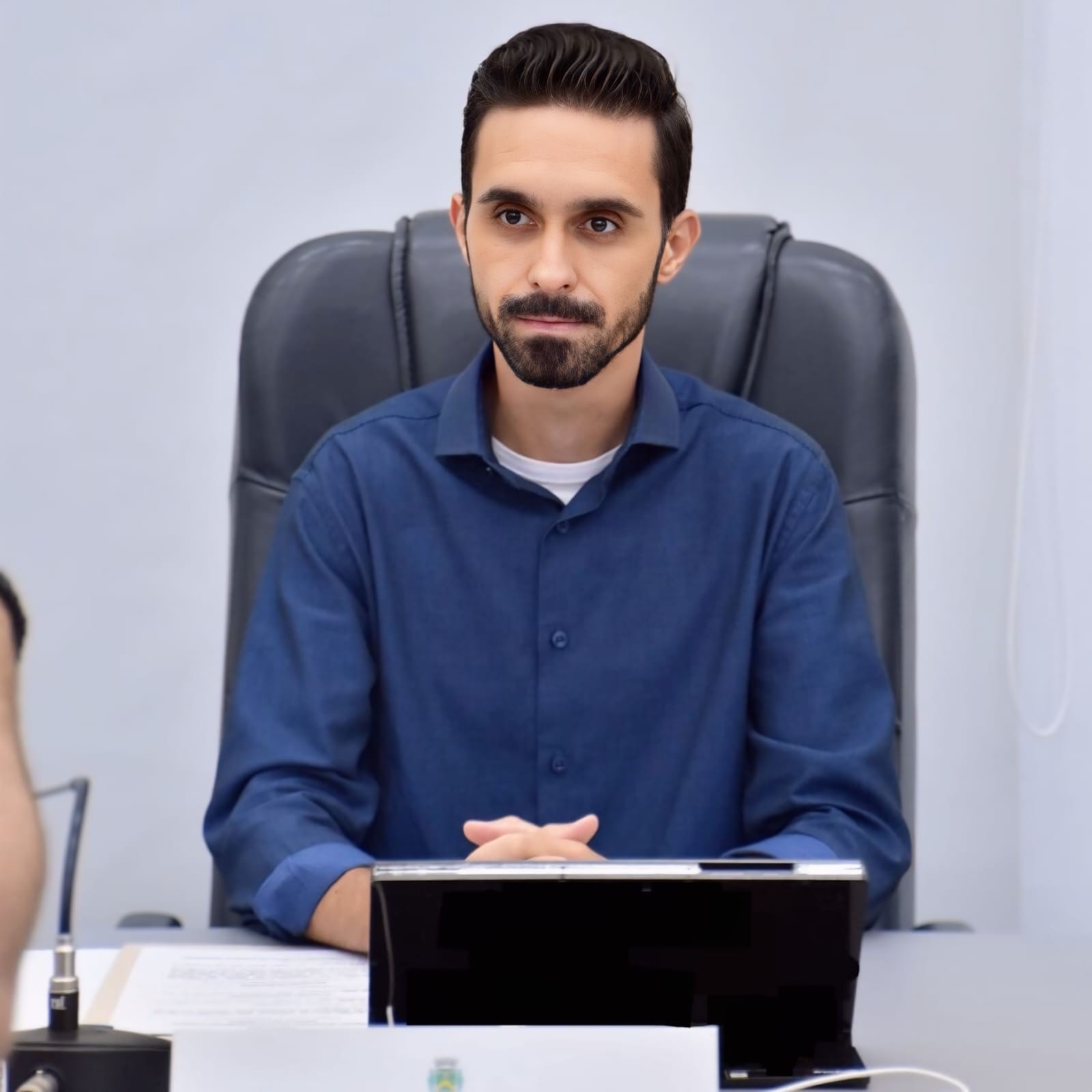 Vereador requer informações e providências quanto à instalação de semáforo em cruzamento no Jardim Laranjeiras