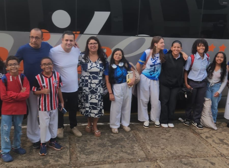 Vereador acompanha transporte de atletas a São Paulo após incidente na rodovia dos Bandeirantes