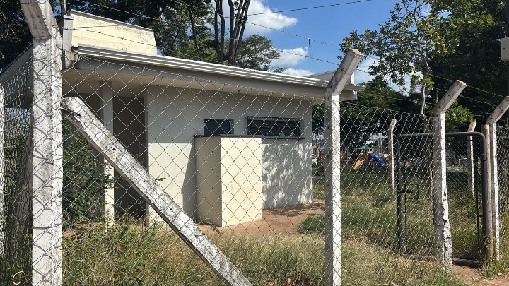 Vereador cobra manutenção urgente no Complexo do Jardim Esmeralda