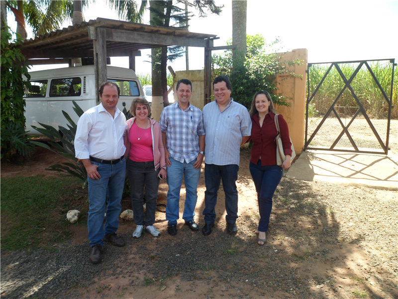 Vereadores visitam a Associação Vida e Sobriedade.