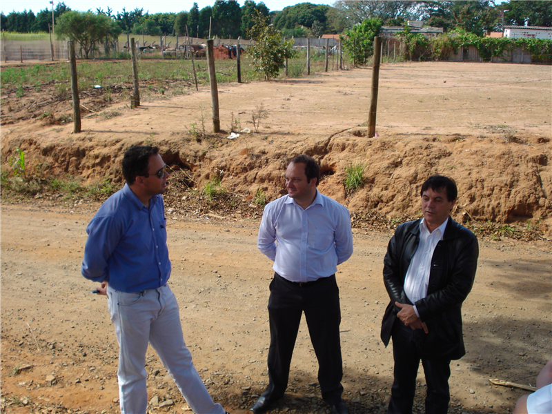 Técnico da Codasp, Fernando, vereador Juca e prefeito Mário Heins