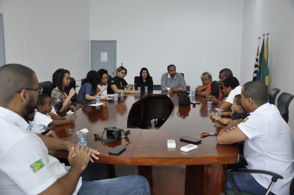 Dr. Edmilson em reunião com lideranças do Movimento Negro.