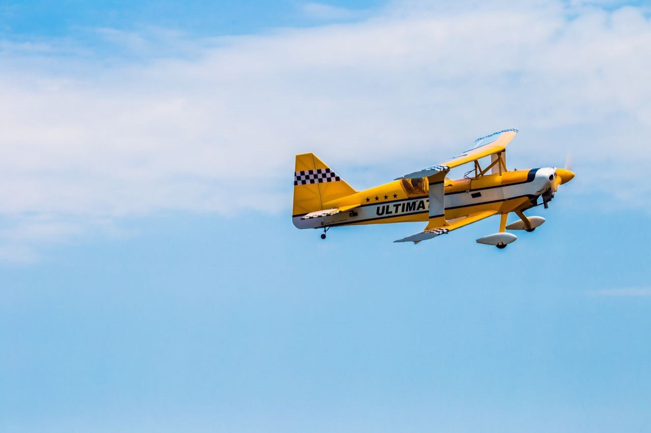 Maurício fez fotos de aeromodelos como trabalho de conclusão de curso