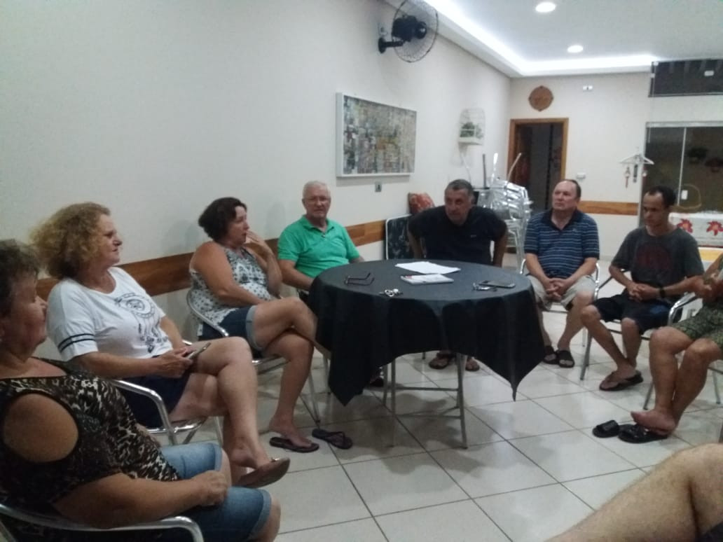 Peressim promoveu reunião com moradores da Vila Grego nesta semana