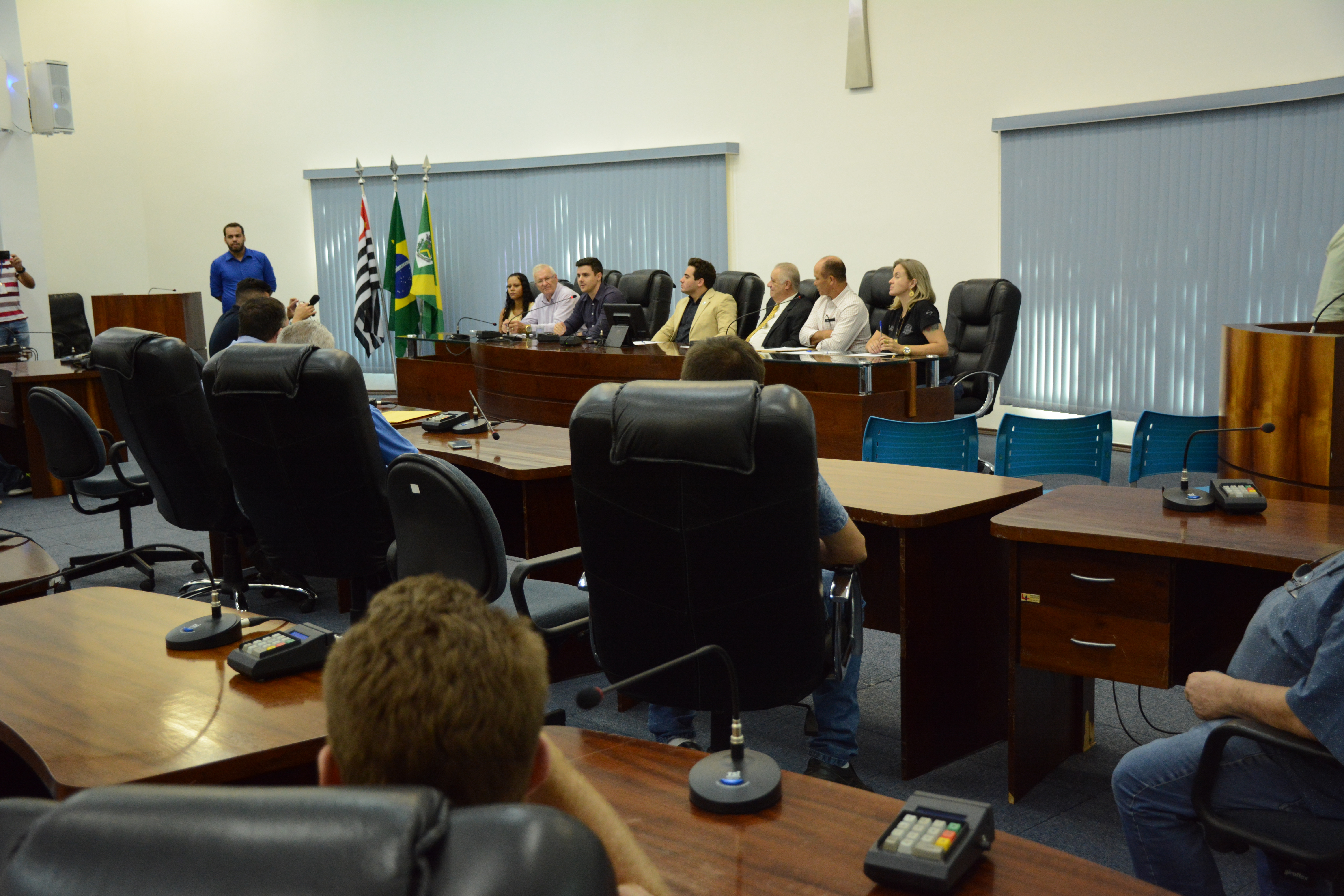 Deputado conversou com vereadores, policiais e defensores da causa animal