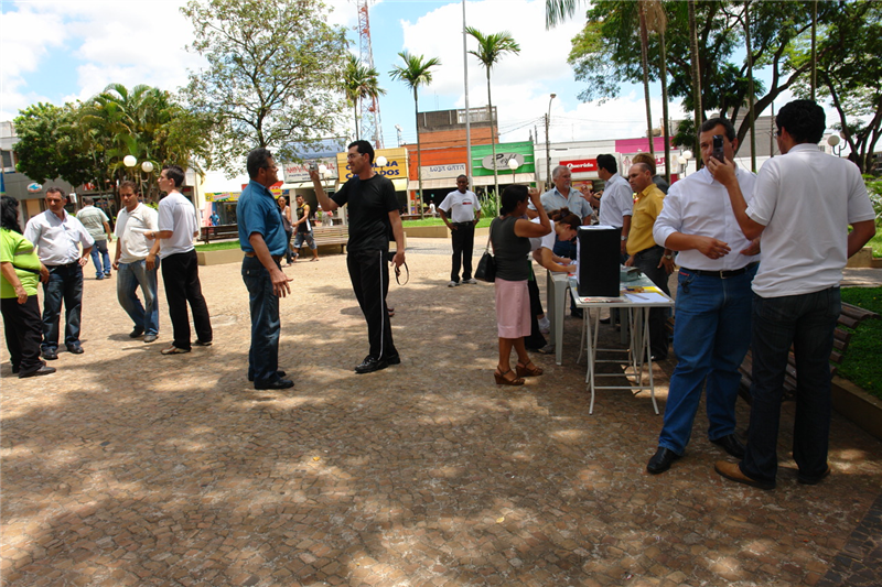 População participa de enquete