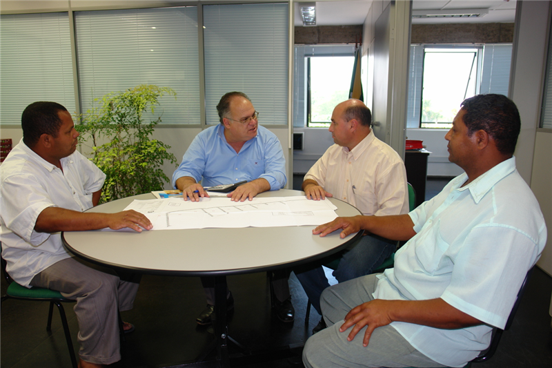 Reunião discute asfalto do Santa Alice