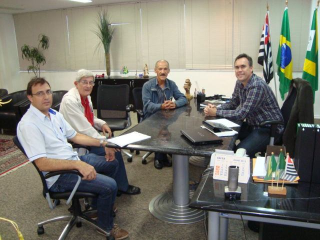 Pereira em reunião com prefeito e o vereador Luiz Renato Pereira Lima.