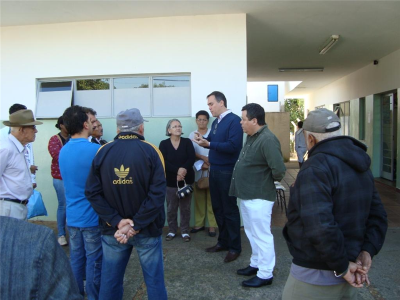 Dr. José visitou vários bairros ao lado do prefeito Denis Andia