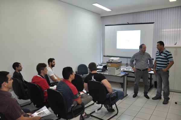 Juca conversa com Bombeiro instrutor do treinamento 