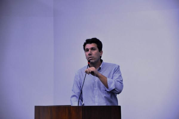 Giovanni Bonfim questiona reforma prometida pelo Executivo