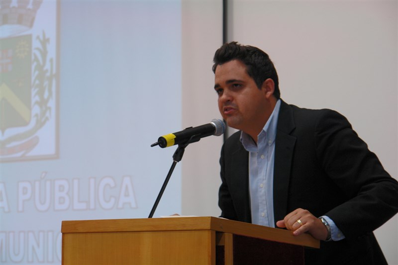 Vereador questiona receitas e despesas do Executivo