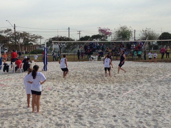 Equipe feminia de Vôlei de Praia jogou hoje pela manhã