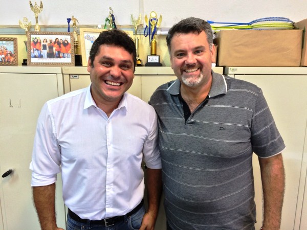 Vereador Bebeto e o diretor de escola Carlos Leonildo Negro