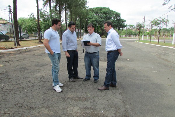 Vereadores pedem carreta do Via Rápida Emprego há um ano