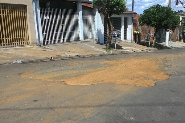 Dr. Edmilson pede tapa-buracos no São Joaquim.