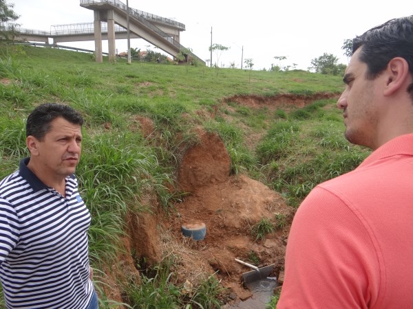 Kadu cobra preservação de nascente no Jardim Santa Inês