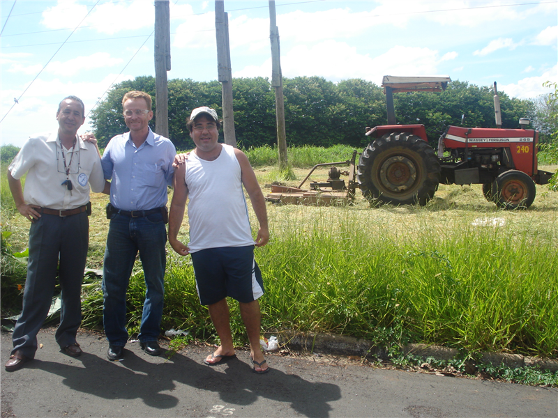 Joi acompanhou a limpeza realizada pela Prefeitura no Santa Terezinha