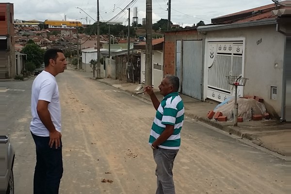 Joel do Gás em visita ao Jardim Nova Conquista.