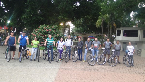 Peressim promoveu passeio junto com membros do Pedala SBO