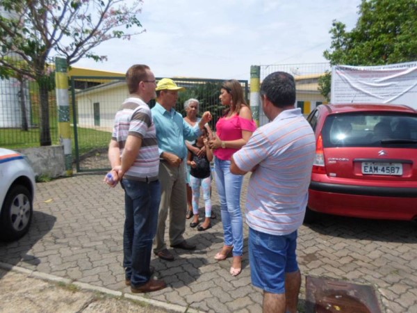 Joi cobrou melhorias para diferentes pontos do bairro