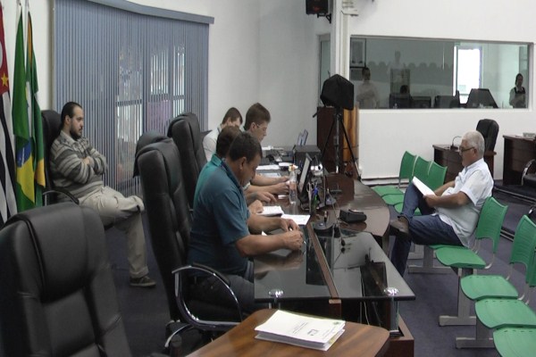 Licitação, modalidade tomada de preços, foi promovida hoje